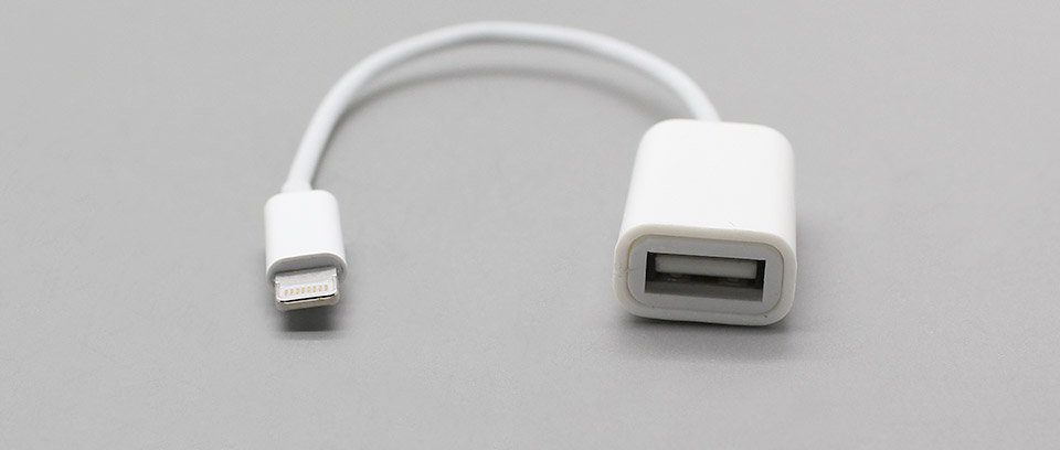 Переходник питания Apple Behpex Lightning 8pin(m) - USB 2.0(f), 0.2м